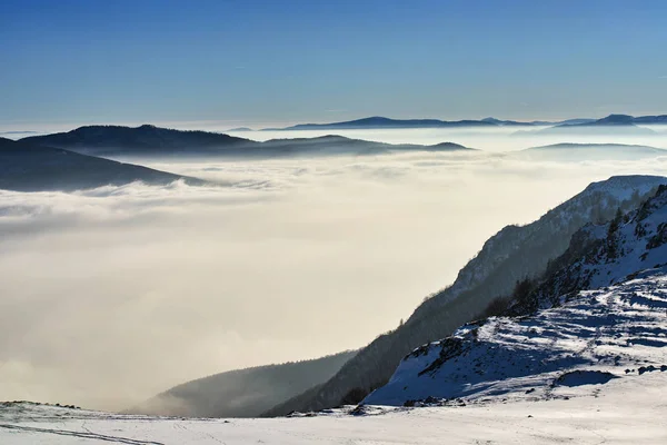 Alpler Üzerinden Titlis Tepe — Stok fotoğraf