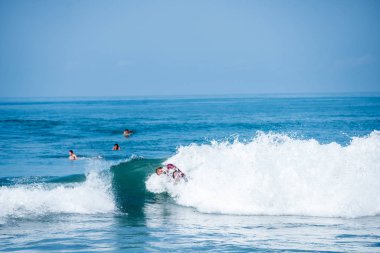 Endonezya plaj dalgalar sörf. tatil kavramı