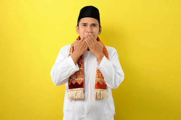 Ramadánu Kareem Mladý Asijský Muslim Muž Snaží Držet Jazyk Zuby — Stock fotografie