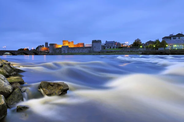 Rlanda Limerick Teki King John Kalesi Nin Görüntüsü Shannon Nehri — Stok fotoğraf