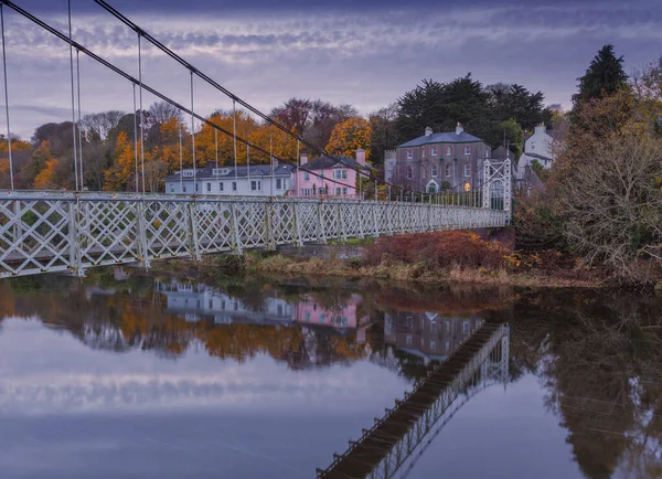 Vista Del Puente Shakey Sobre Río Durante Día Imágenes de stock libres de derechos