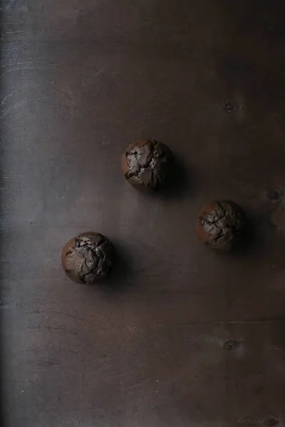Шоколадные Кексы Коричневом Фоне — стоковое фото