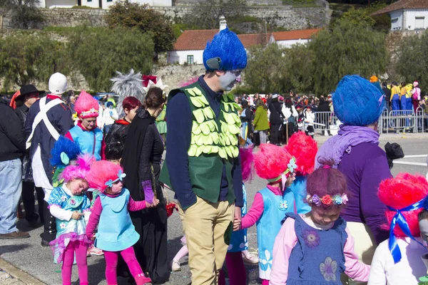 Monchique Algarve Portugal Februar 2018 Karnevalskostüme Gekleidete Leute Feiern Den — Stockfoto