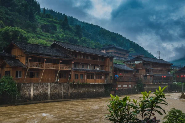 Лонгджі Стародавнє село Чжуан — стокове фото
