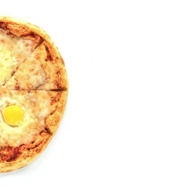 Pizza Carbonara Steht Auf Weißem Hintergrund Gibt Einen Platz Für — Stockfoto