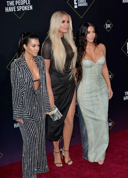 Kourtney Kardashian, Khloe Kardashian & Kim Kardashian — Stock Photo, Image