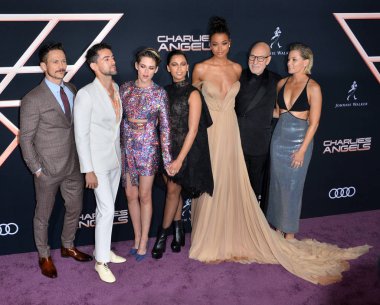 Jonathan Tucker, Luis Gerardo Mendez, Kristen Stewart, Naomi Scott, Ella Balinska, Patrick Stewart & Elizabeth Banks