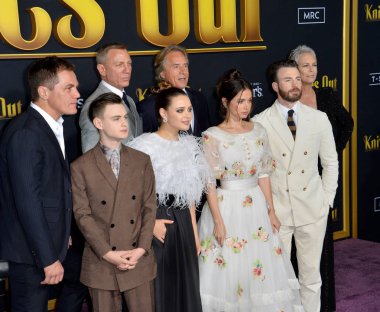 Michael Shannon, Jaeden Martell, Katherine Langford, Daniel Craig, Ana de Armas, Don Johnson, Chris Evans & Jamie Lee Curtis