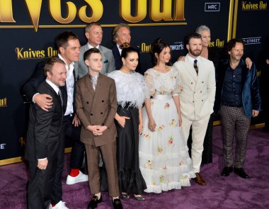 Rian Johnson, Michael Shannon, Jaeden Martell, Katherine Langford, Daniel Craig, Ana de Armas, Don Johnson, Chris Evans, Jamie Lee Curtis & Alec Berg