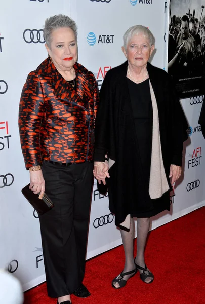 Kathy Bates i Barbara Bobi Jewell — Zdjęcie stockowe