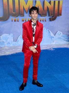 Los Angeles, Usa. 10 Aralık 2019: Alex Wolff, TCI Çin Tiyatrosu 'ndaki 