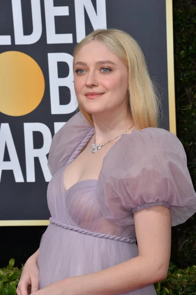 Los Angeles Usa Leden 2020 Dakota Fanning Přijíždí 2020 Golden — Stock fotografie