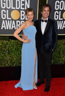Los Angeles, Usa. 06 Ocak 2020: Renee Zellweger & Rupert Goold, Beverly Hilton Hotel 'deki 2020 Altın Küre Ödülleri' ne geldi.