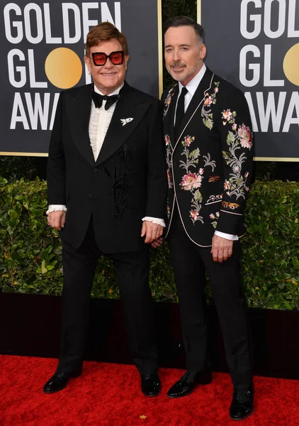 Los Angeles, Usa. Ocak 06, 2020: Elton John & David Mobilya, Beverly Hilton Otel 'deki 2020 Altın Küre Ödülleri' ne ulaştı.
