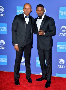 Palm Springs03, 2020: Bryan Stevenson & Jamie Foxx, Palm Springs Uluslararası Film Festivali Galasında