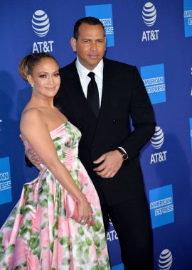 Palm Springs03, 2020: Jennifer Lopez & Alex Rodriguez Palm Springs Uluslararası Film Festivali Gala 'sında
