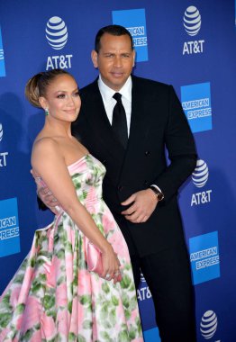 Palm Springs03, 2020: Jennifer Lopez & Alex Rodriguez Palm Springs Uluslararası Film Festivali Gala 'sında