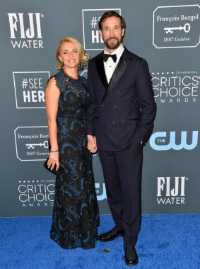 Noah Wyle & Sara Wells