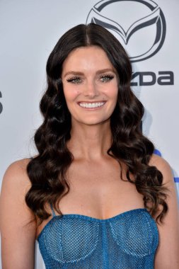 Lydia hearst