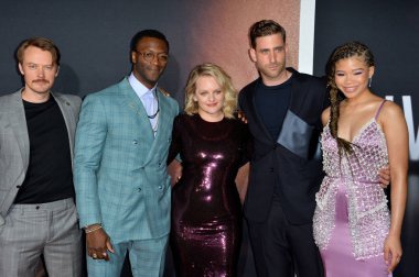 Los Angeles, Ca: 24, 2020: Michael Dorman, Aldis Hodge, Elisabeth Moss, Oliver Jackson-Cohen & Storm Reid 