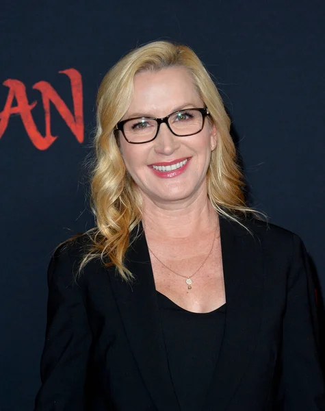 Los Ángeles 2020 Angela Kinsey Estreno Mundial Del Mulan Disney — Foto de Stock