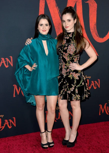 Los Angeles 2020 Laura Marano Vanessa Marano World Premiere Disney — Stock Photo, Image