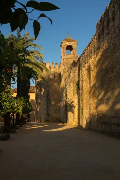 The external stone walls and fortification of the Alcazar in Cordoba, Spain — Stock Photo, Image