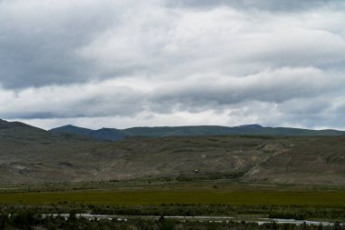 Bir dağ manzara arka plan görüntüsü. Rusya, Sibirya, Altay