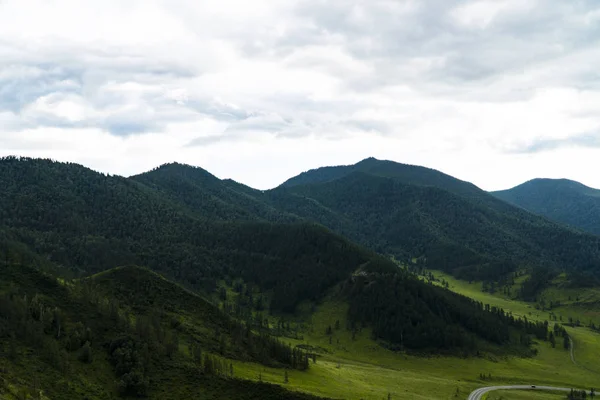 산 풍경의 배경 이미지입니다. 러시아, 시베리아, 알타이 — 스톡 사진