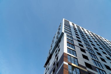 Modern kentsel gelişimin mimari unsurlarının grafiksel kaynak arkaplan resmi. Bir binanın elementleri ve parçaları, ofisler ve perakende sentleri. İnşaatta yansıtıcı cam kullanımı