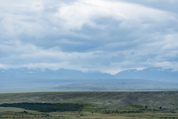 Bir Dağ Manzara Arka Plan Görüntüsü Rusya Sibirya Altay — Stok fotoğraf