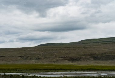 Bir dağ manzara arka plan görüntüsü. Rusya, Sibirya, Altay