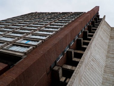 U.S.R. 'ın inşasının grafiksel kaynaklarının mimari unsurları. Sovyet mimari modernizm, sanat deco, yapıcılık, rasyonalizm. Yüzey malzemesi: mermer, seramik.