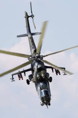 Çek Hava Kuvvetleri Mil Mi-24v Hind 7360 saldırı helikopteri Siaf Slovak Uluslararası Hava Festivali 2019 ekran