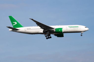 Turkmenistan Havayolları Boeing 777-200 Ez-A779 yolcu uçağı İstanbul Atatürk Havalimanı 'na iniş yaptı.