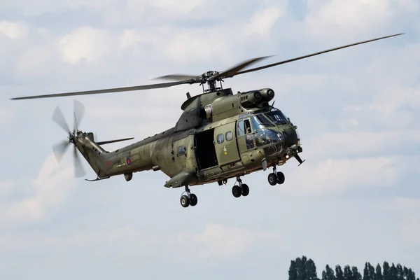 Royal Air Force Aerospatiale (Westland) Sa-330 e Puma Hc1 Xw216 helikopter Riat Royal International Air Tattoo 2018 hava gösterisi için geldi.