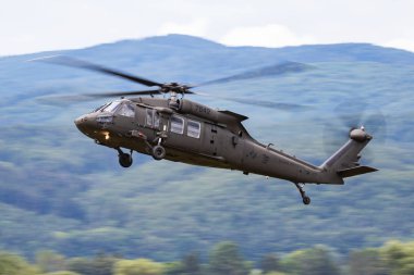 Slovak Hava Kuvvetleri Sikorsky Uh-60m Black Hawk 7642 nakliye helikopteri Siaf Slovak Uluslararası Hava Festivali 2019 ekran
