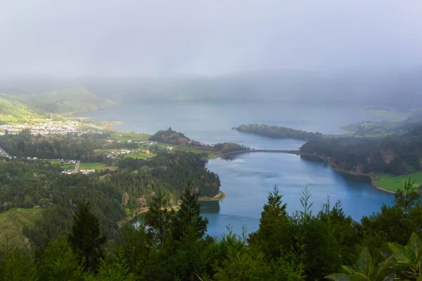 Lagoa Verde ve Lagoa Azul Adası Sao Miguel, Azor Adaları üzerinde — Stok fotoğraf