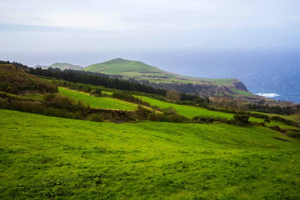 Uitzicht op het eiland Sao Miguel, de Azoren, Portugal — Stockfoto