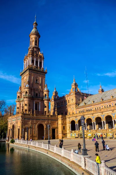 Kare İspanya'nın (Plaza de Espana) Seville. 22 Aralık 2016