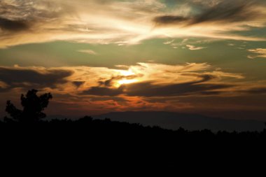 Öğleden sonra bulutlar