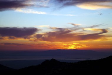 Öğleden sonra bulutlar