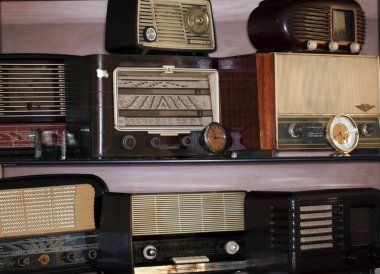 Eski Vintage klasik radyo