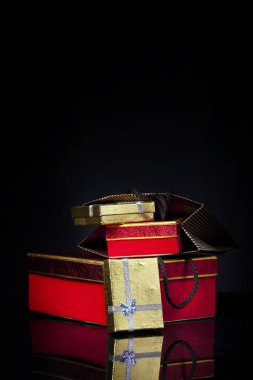 Kutlama sürpriz dekorasyon hediye kutusu