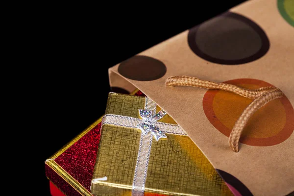 Kutlama sürpriz dekorasyon hediye kutusu — Stok fotoğraf