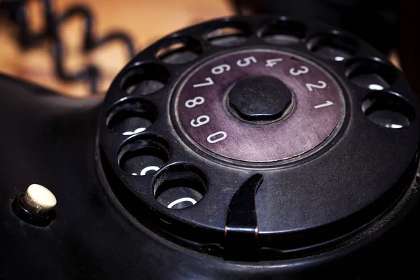 Retro staré klasické telefonní komunikační zařízení — Stock fotografie