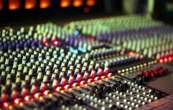 Müzik karıştırıcı ses Mastering