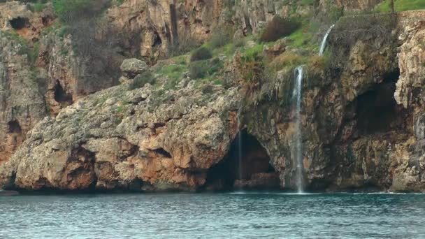 Cascada hermosa vista de la naturaleza — Vídeo de stock