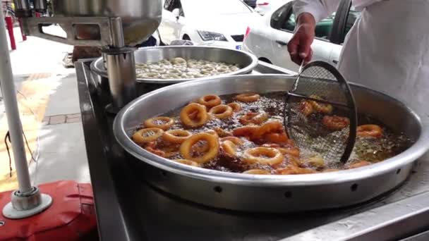 तुर्की पारंपरिक डोनट लोकमा — स्टॉक वीडियो