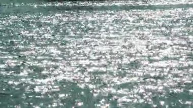 Su dalgalar deniz ve yansıma